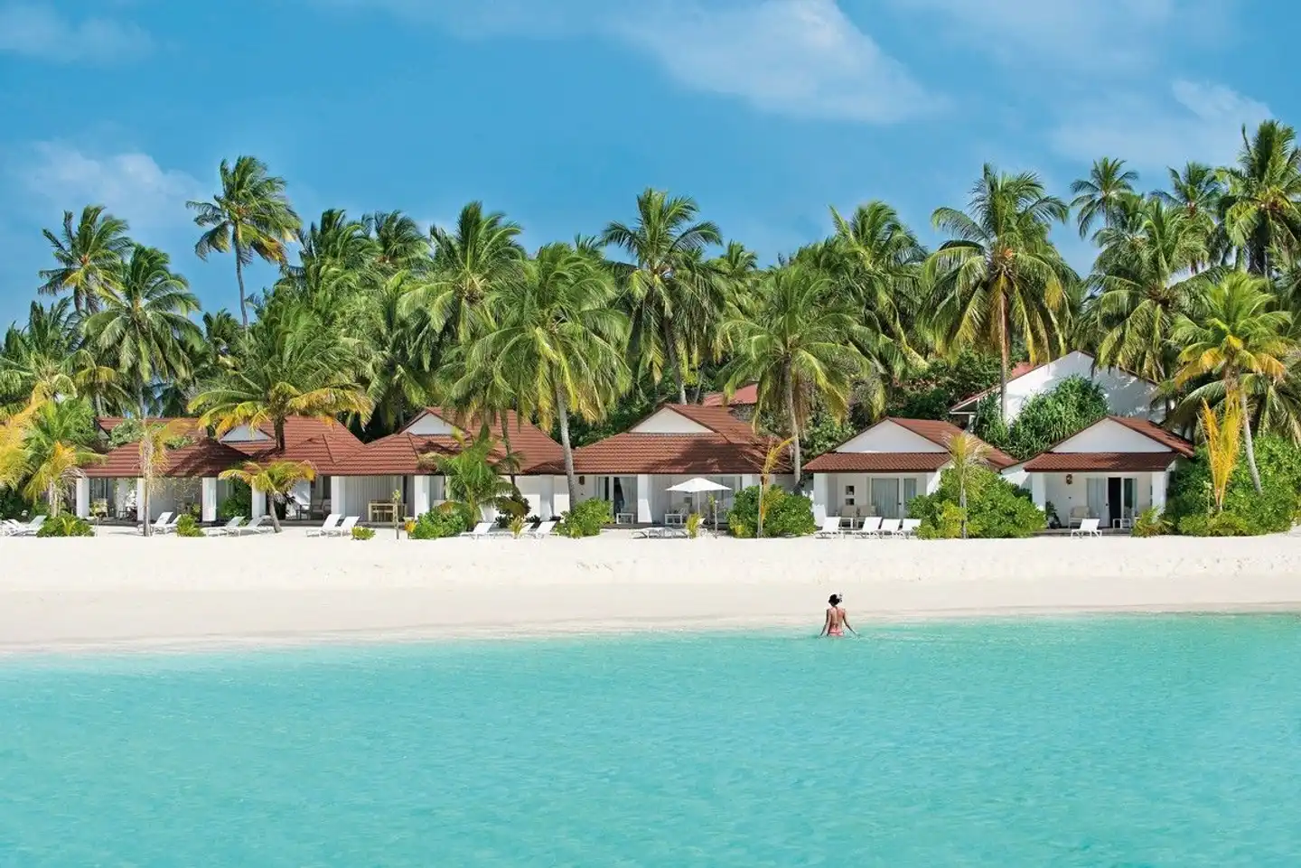 Diamonds Thudufushi Strand