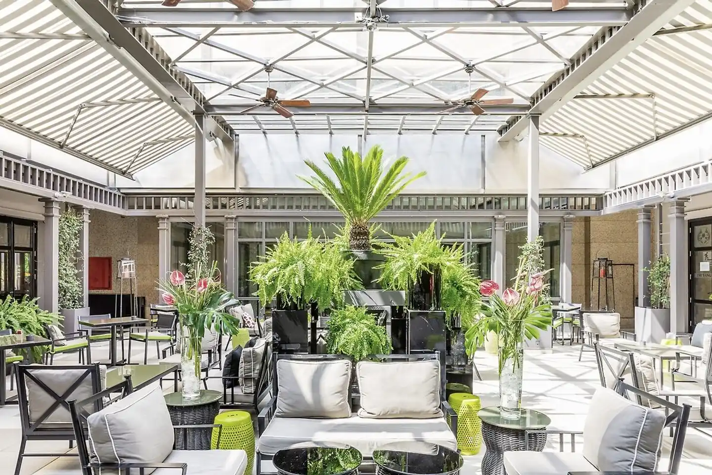 Rosewood Villa Magna Lobby