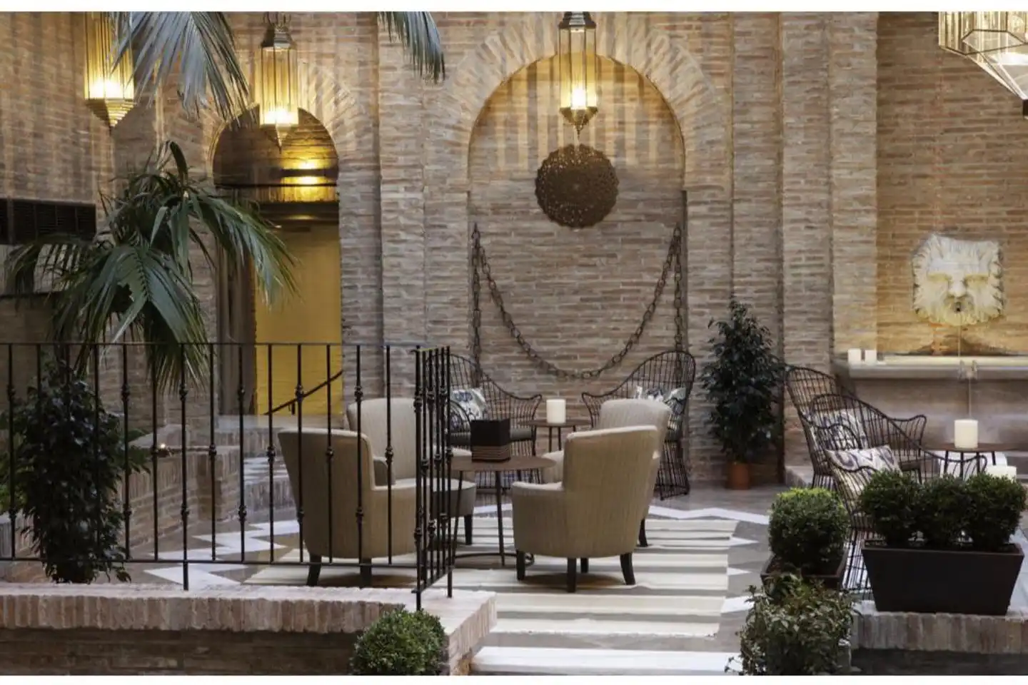 Vincci Albayzin Lobby