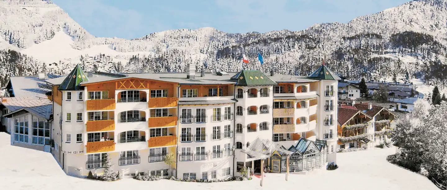 Vier Jahreszeiten Wellnessresort am Achensee Aussenansicht