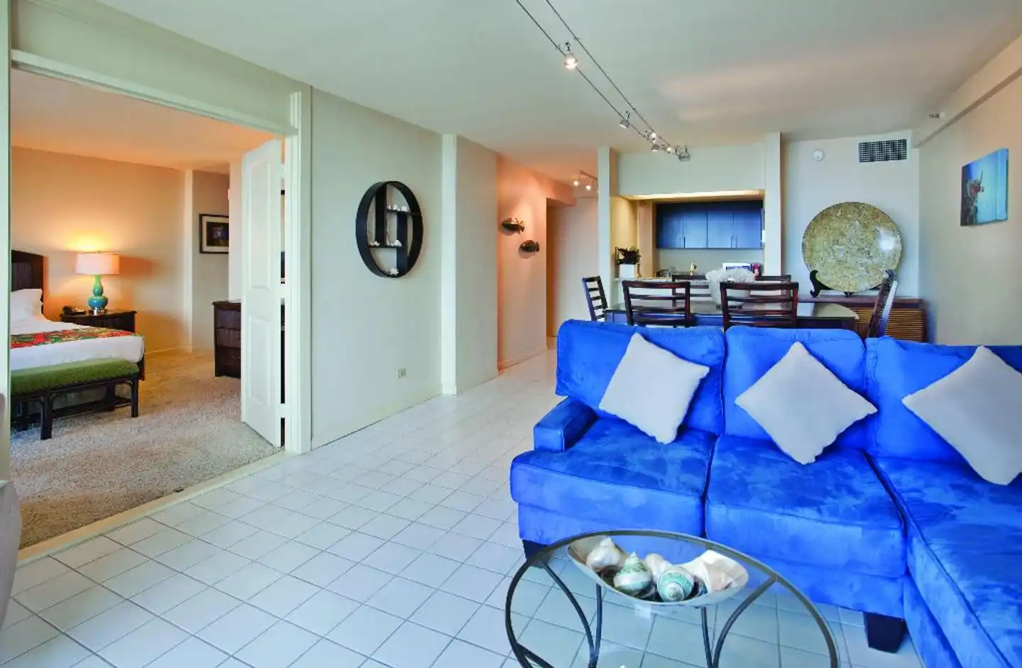 Waikiki Beachcomber By Outrigger Lobby