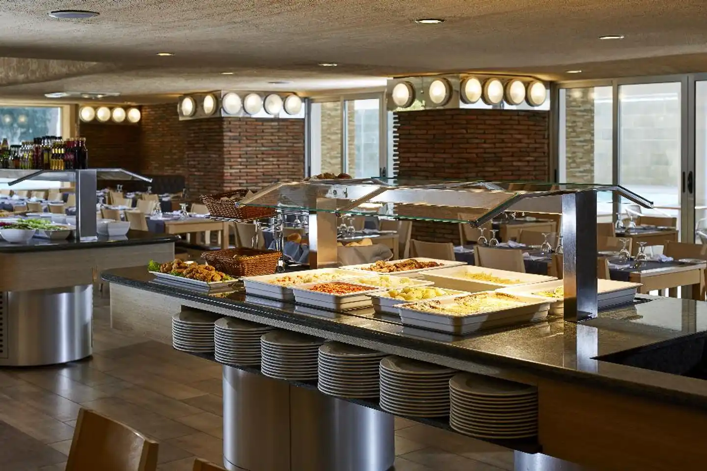 Alcazar Beach & SPA Restaurant