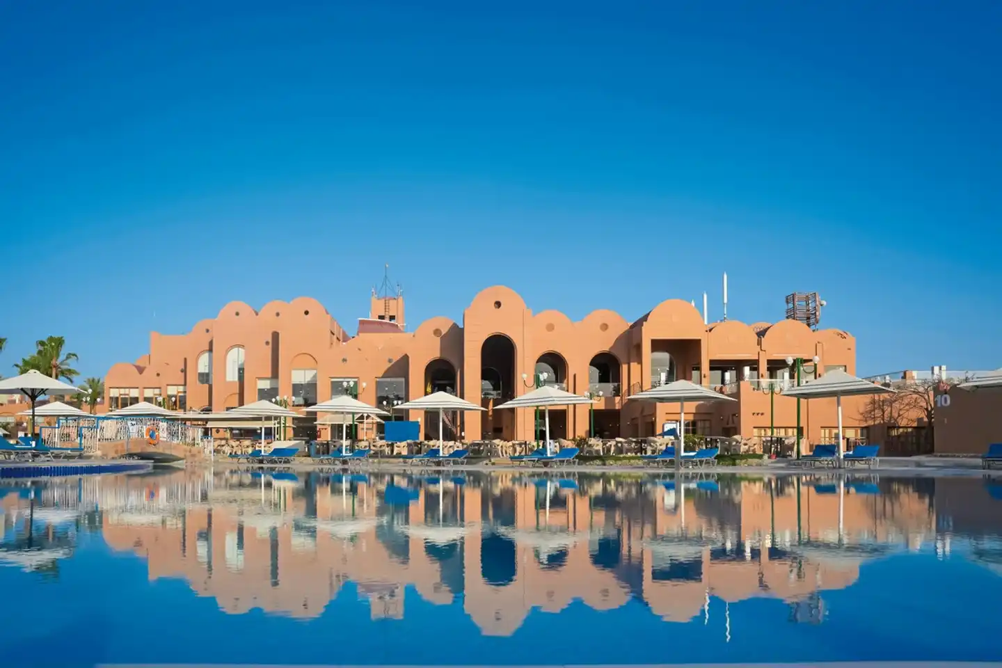 Akassia Swiss Resort Pool