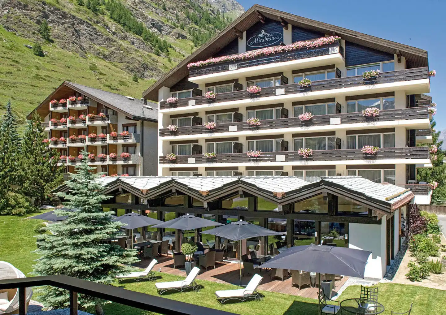 Le Mirabeau Resort & Spa Aussenansicht