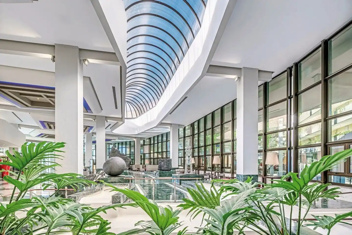 Meliá Habana Hallenbad