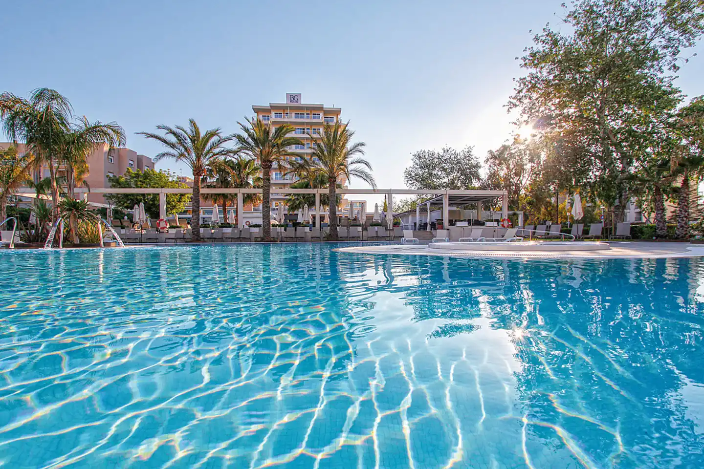 BG Caballero Pool