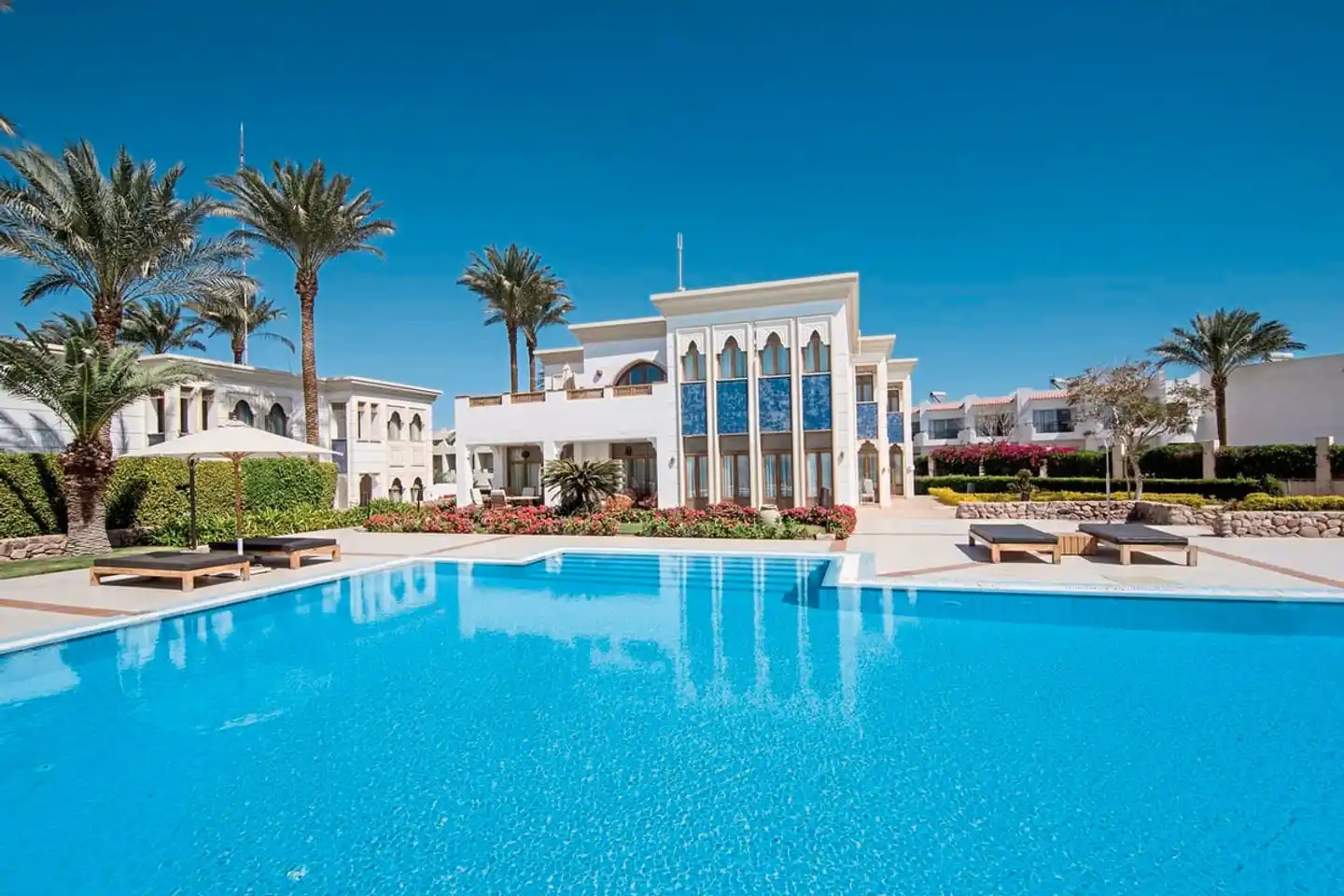Reef Oasis Beach Resort Pool