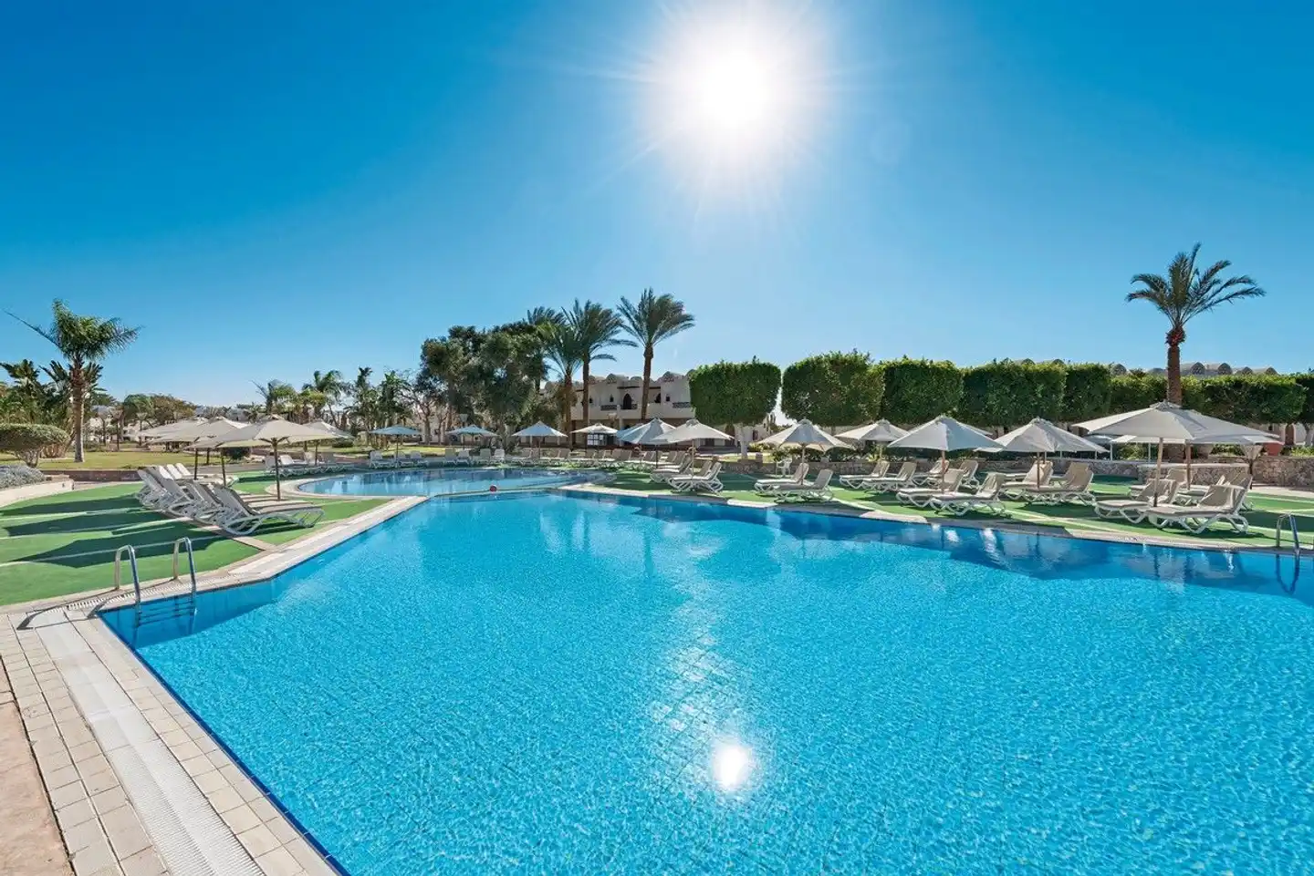 Reef Oasis Beach Resort Pool