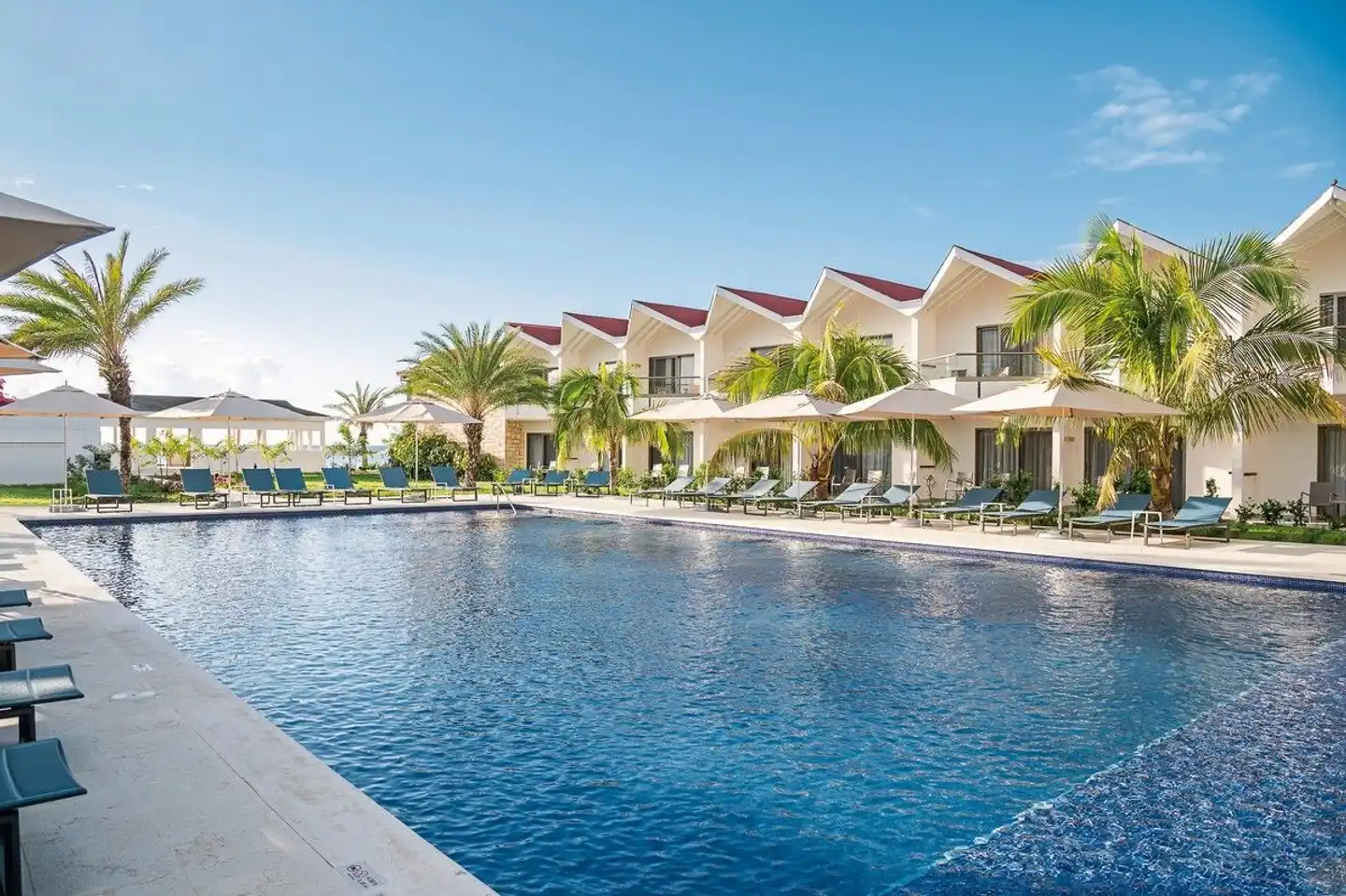 Royalton CHIC Antigua Aussenansicht