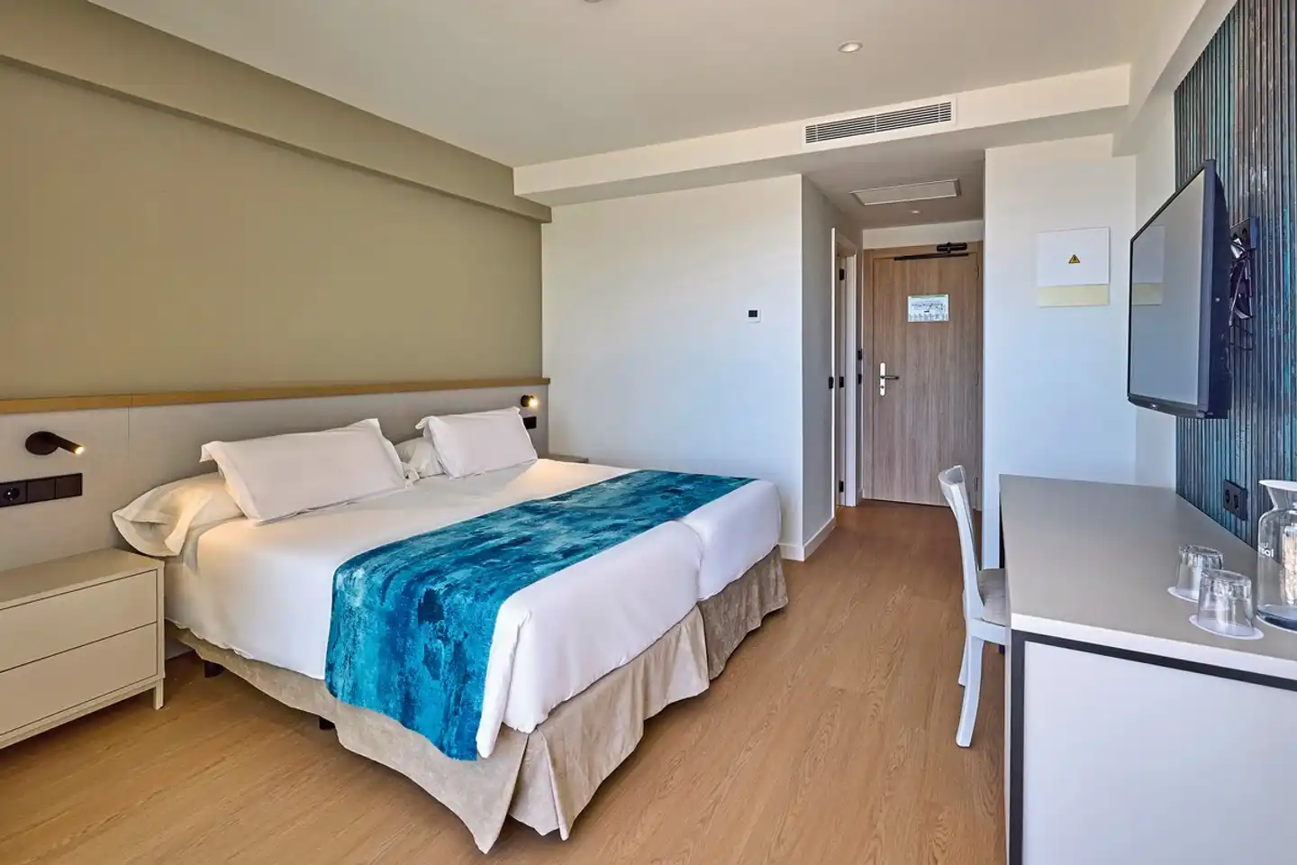 Universal Hotel Romántica Wohnbeispiel