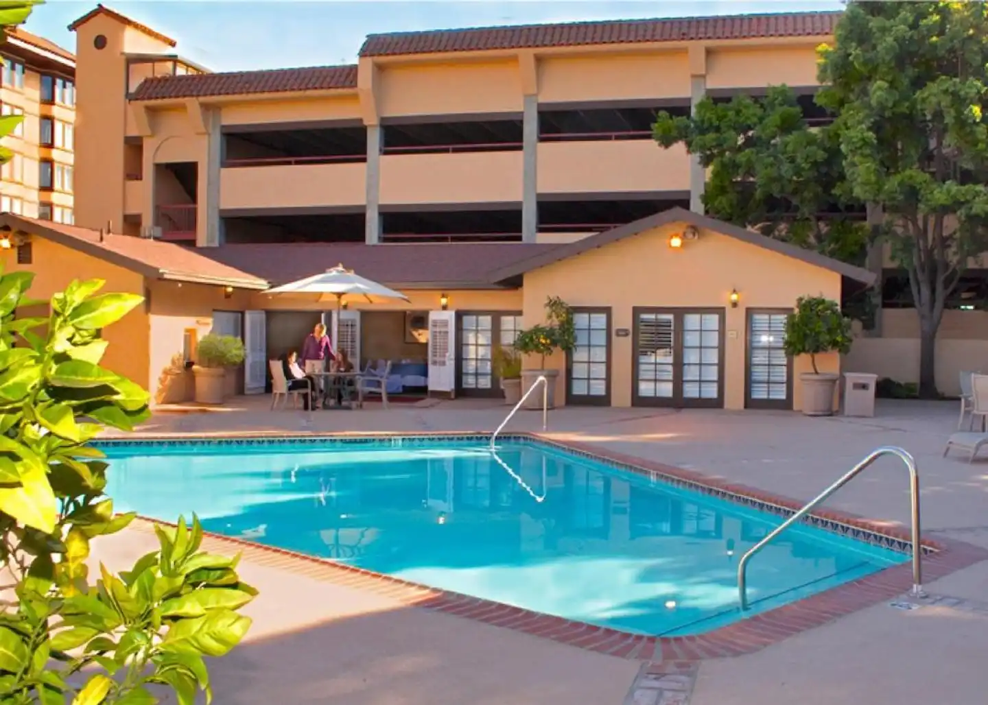 Historic Santa Maria Inn Pool