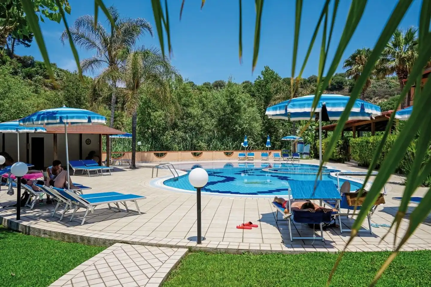 Villaggio Old River Pool