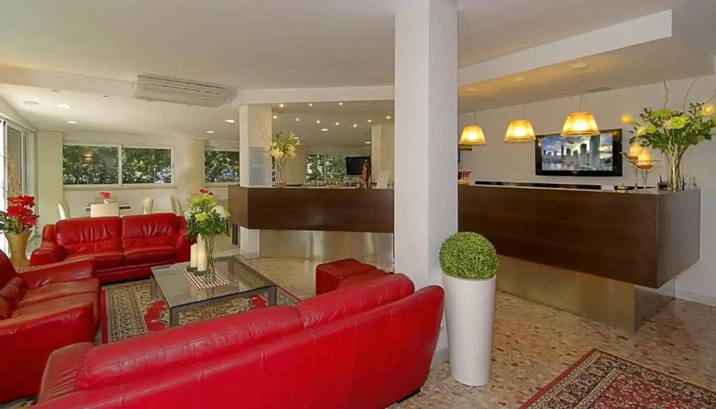 Scandinavia Lobby