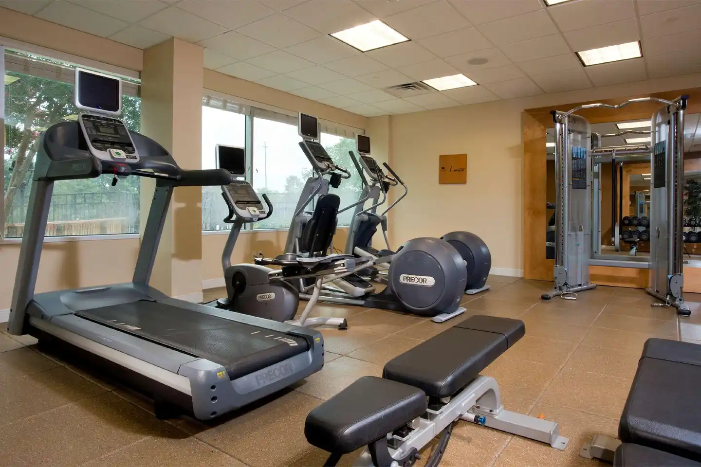 DoubleTree by Hilton Hotel Lafayette Sport und Entertainment