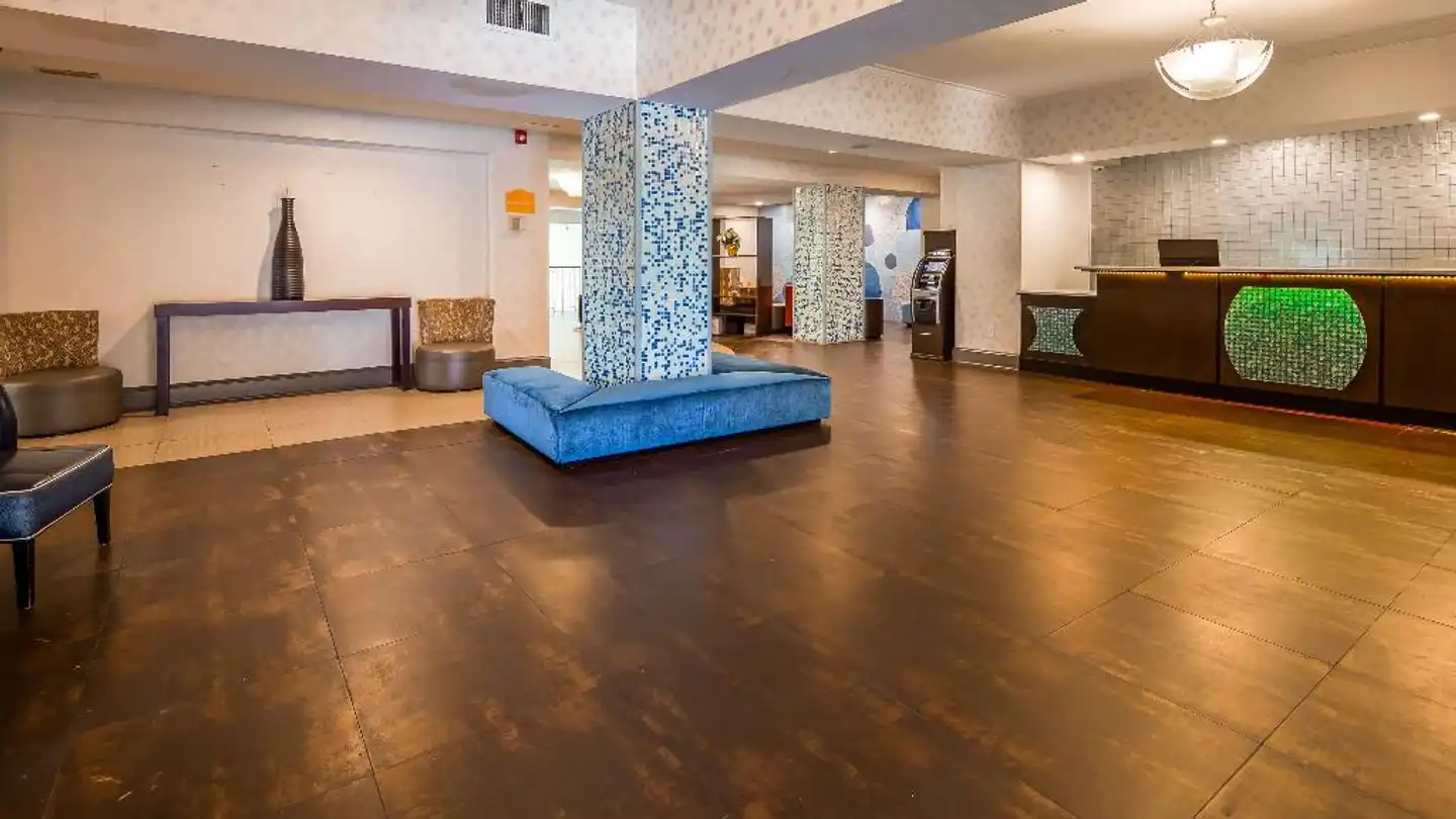 Best Western Plus Atlanta Airport East Lobby