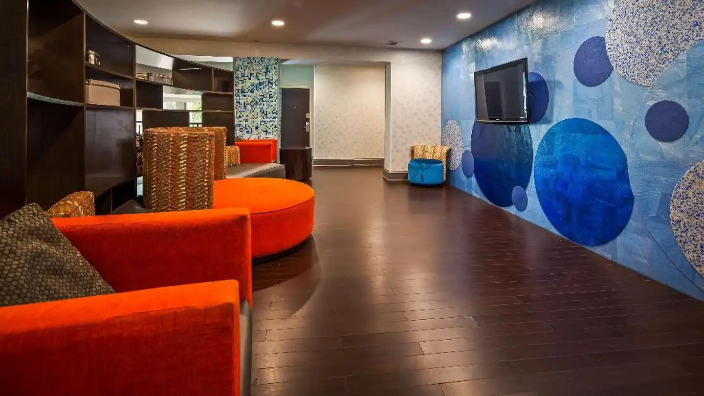 Best Western Plus Atlanta Airport East Lobby