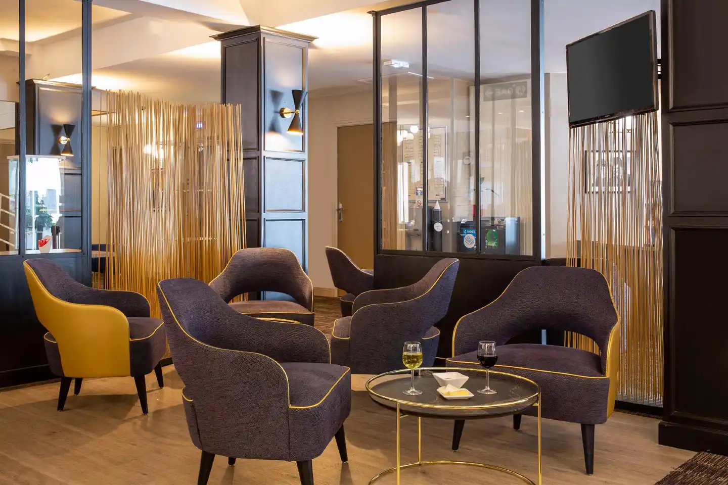 Best Western Plus L'Artist Hôtel Lobby