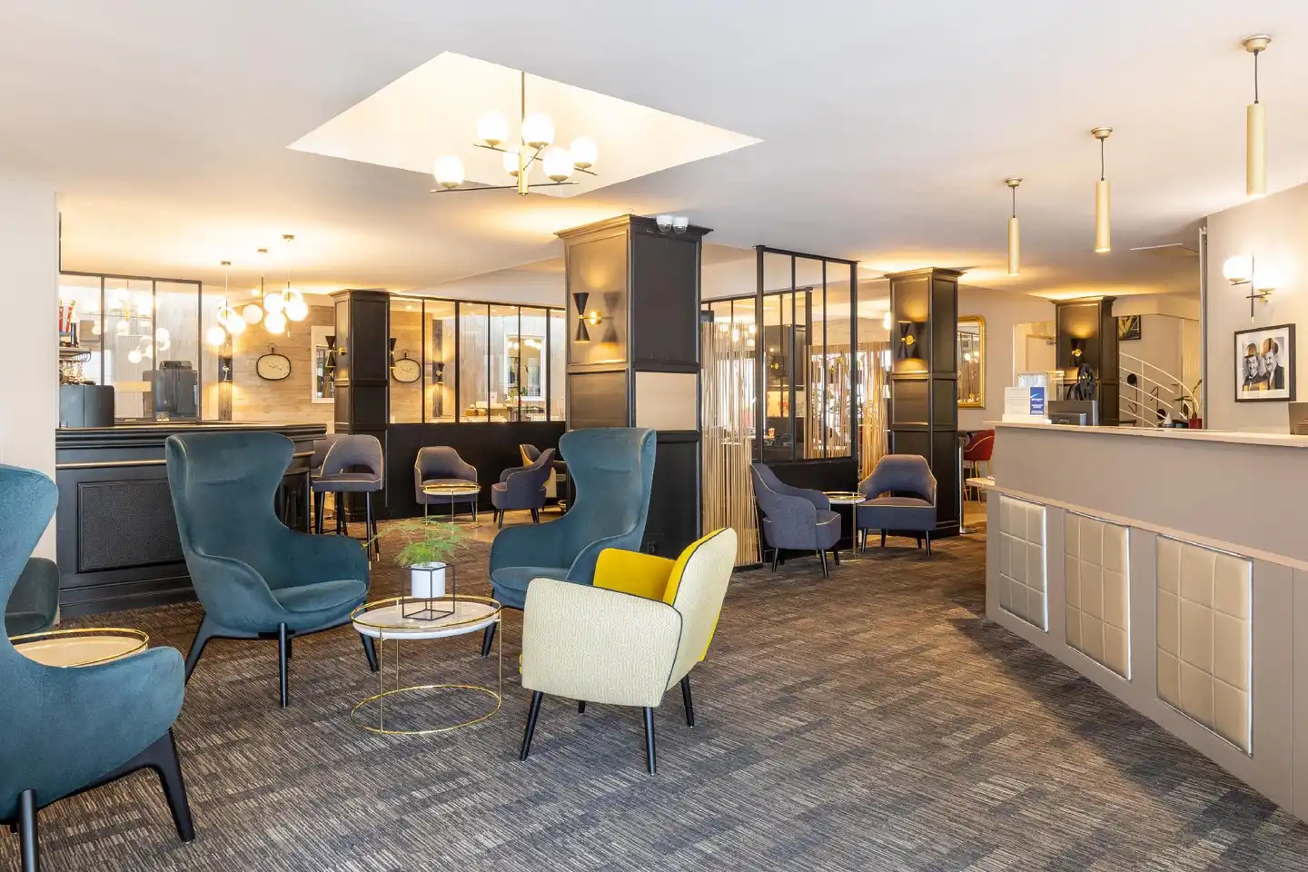 Best Western Plus L'Artist Hôtel Lobby