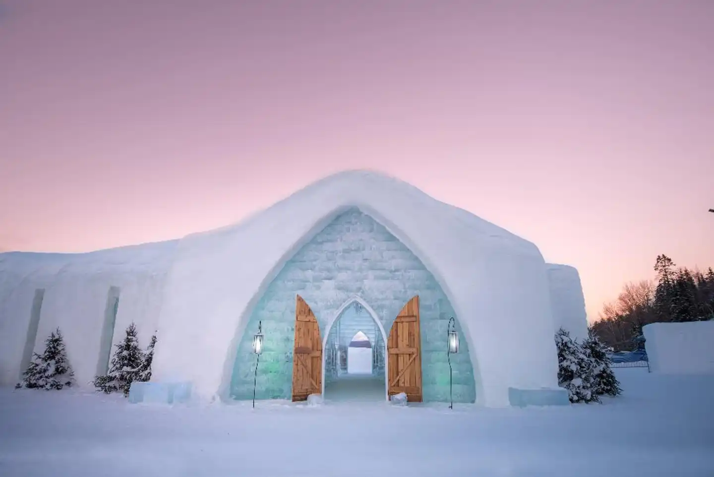 Hotel de Glace Aussenansicht