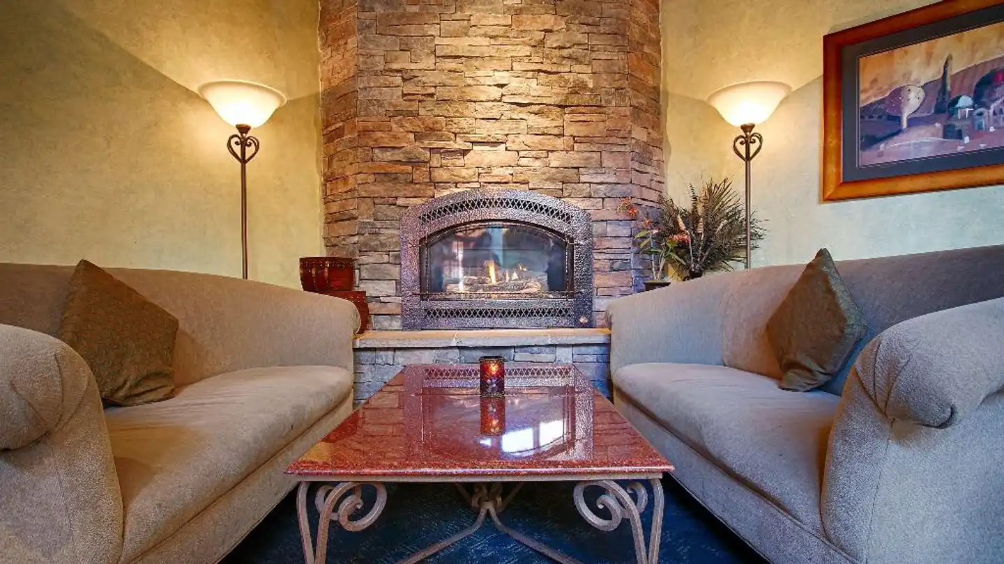 SFO Airport Hotel, El Rancho Inn Signature Collection Wohnbeispiel
