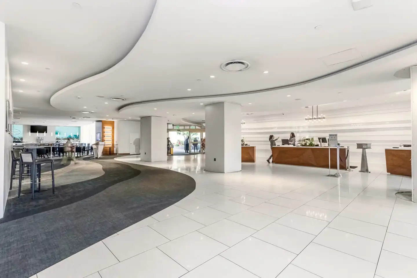Hyatt Regency Los Angeles International Airport Lobby