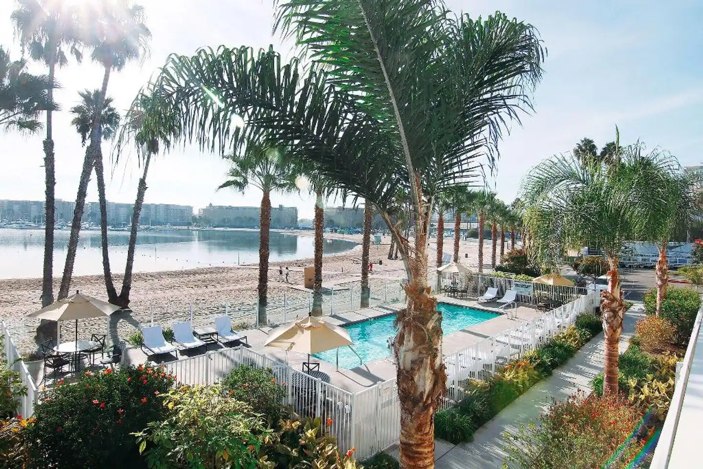 Jamaica Bay Inn Marina Del Rey, Tapestry Collection by Hilton Garten