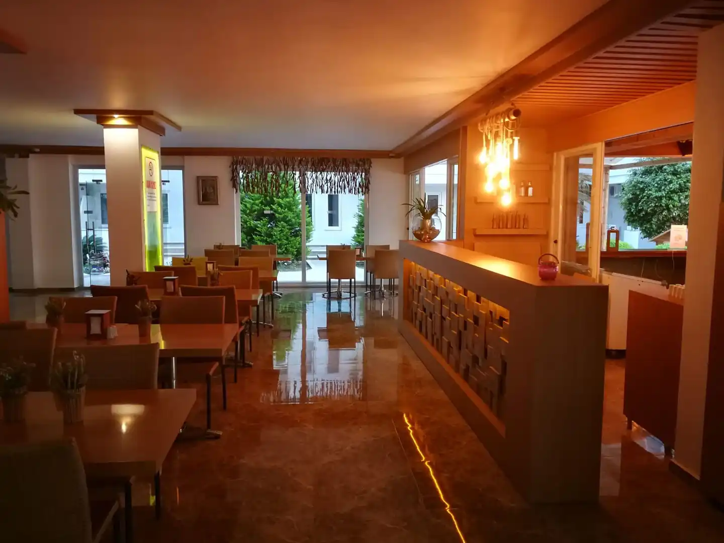 Bora Bora Butik Restaurant
