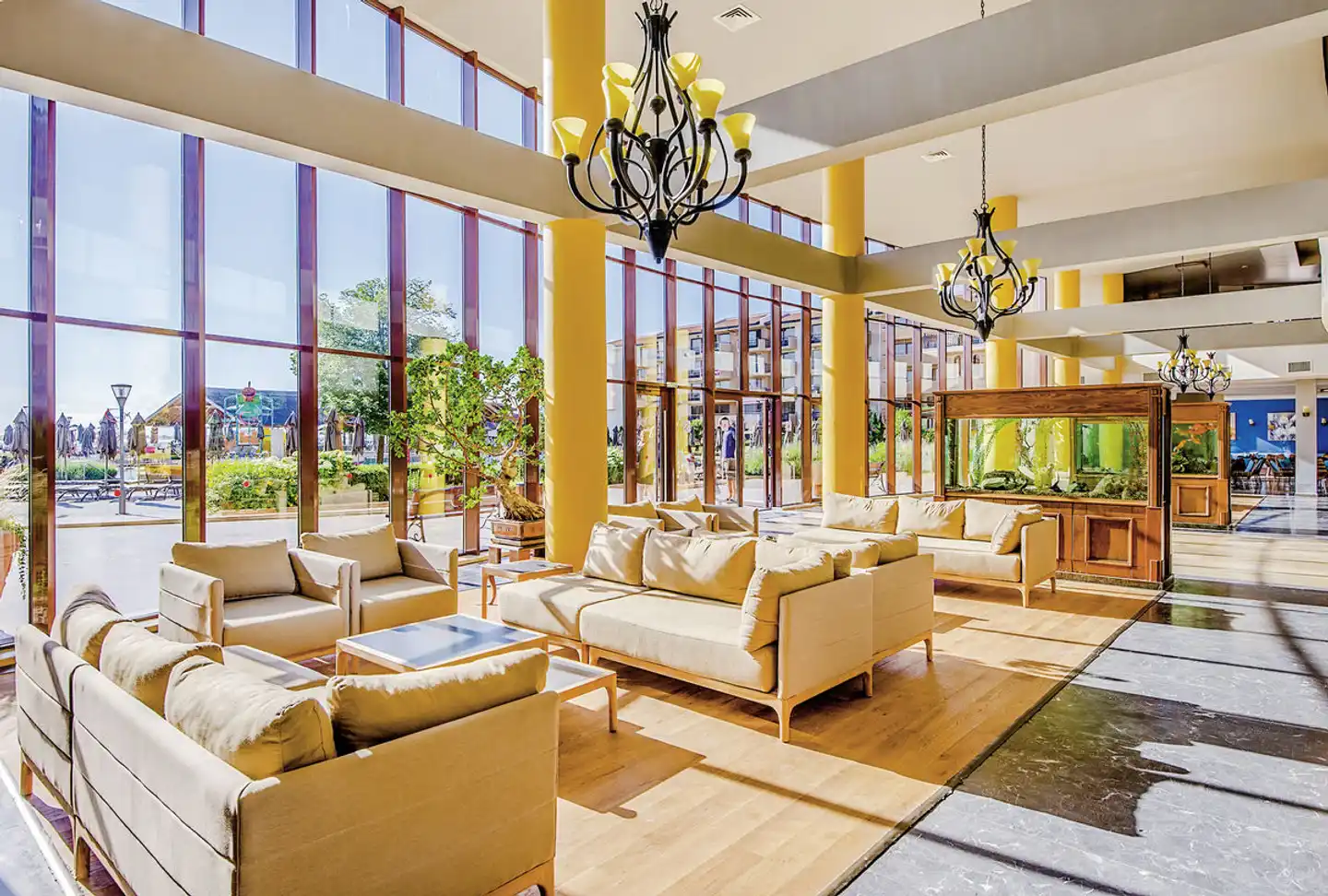 HVD Club Hotel Miramar Lobby
