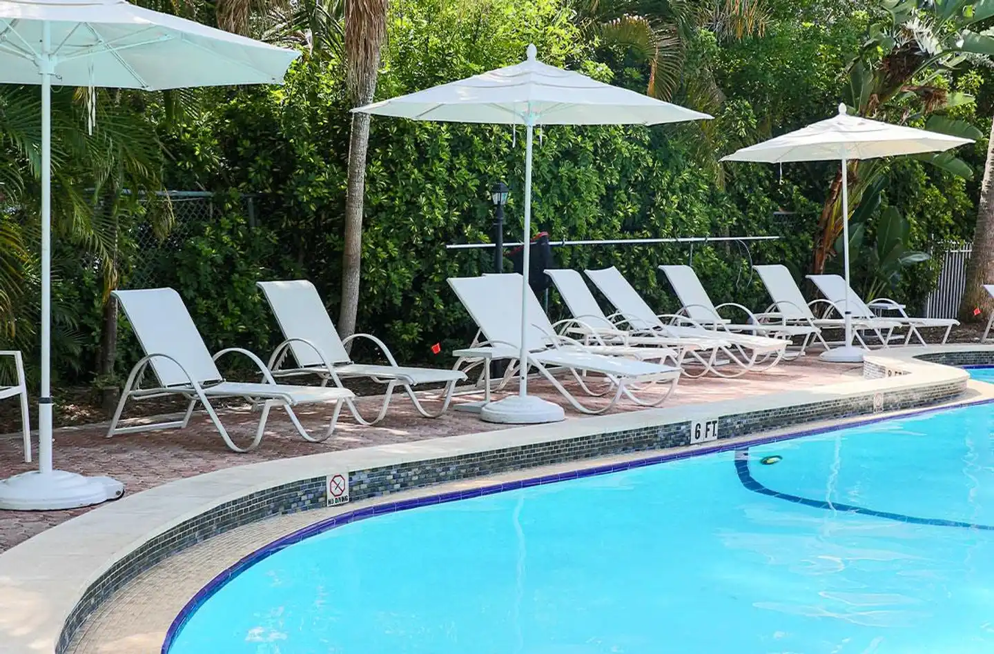 Riverside Hotel Pool