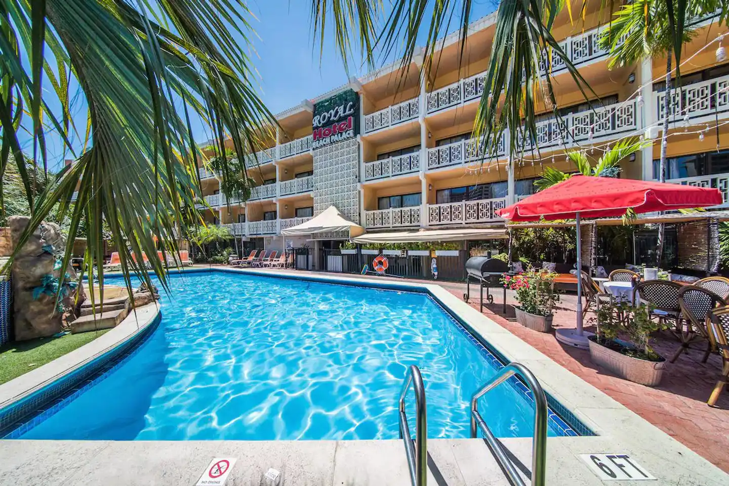 Royal Beach Palace Pool