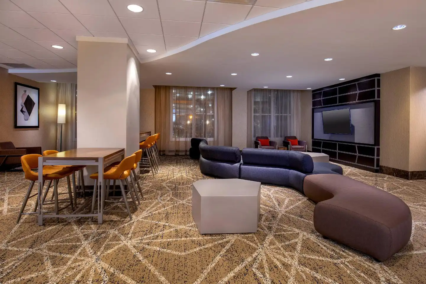 Courtland Grand Hotel, Trademark Collection by Wyndham Lobby