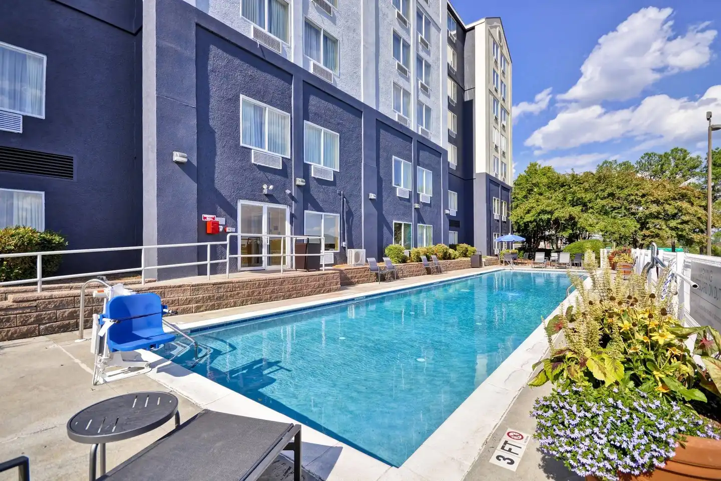 Fairfield Inn & Suites by Marriott Atlanta Vinings/Galleria Pool