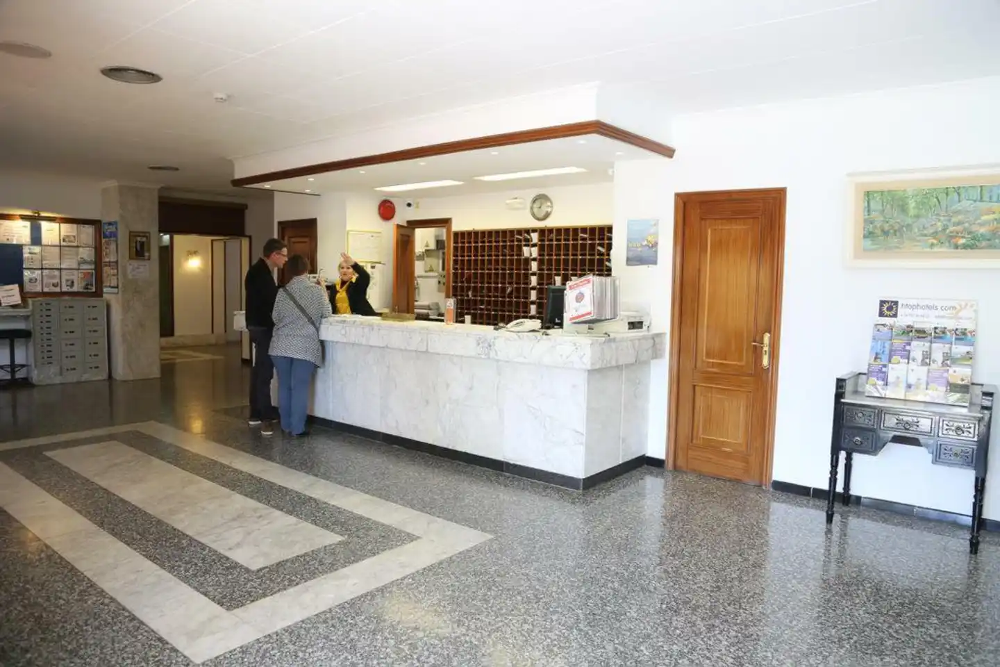 HTop Planamar Lobby