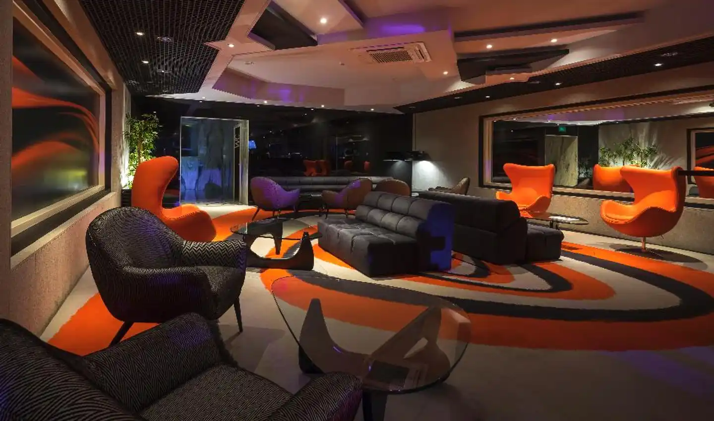 HF Fenix Porto Bar