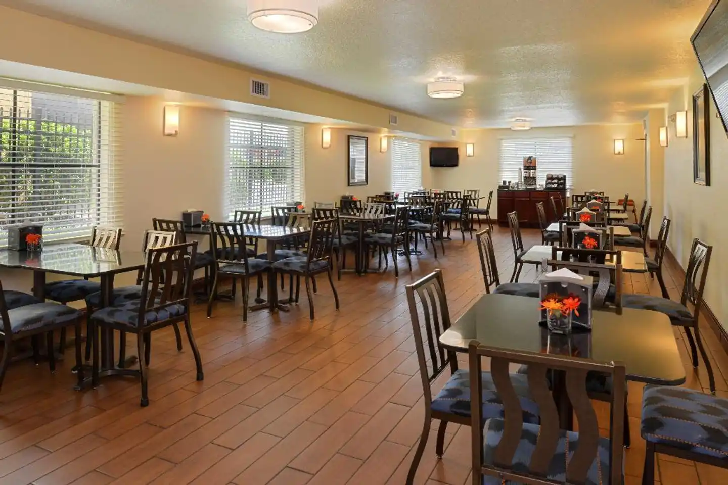 Mai Hana Hotel Restaurant