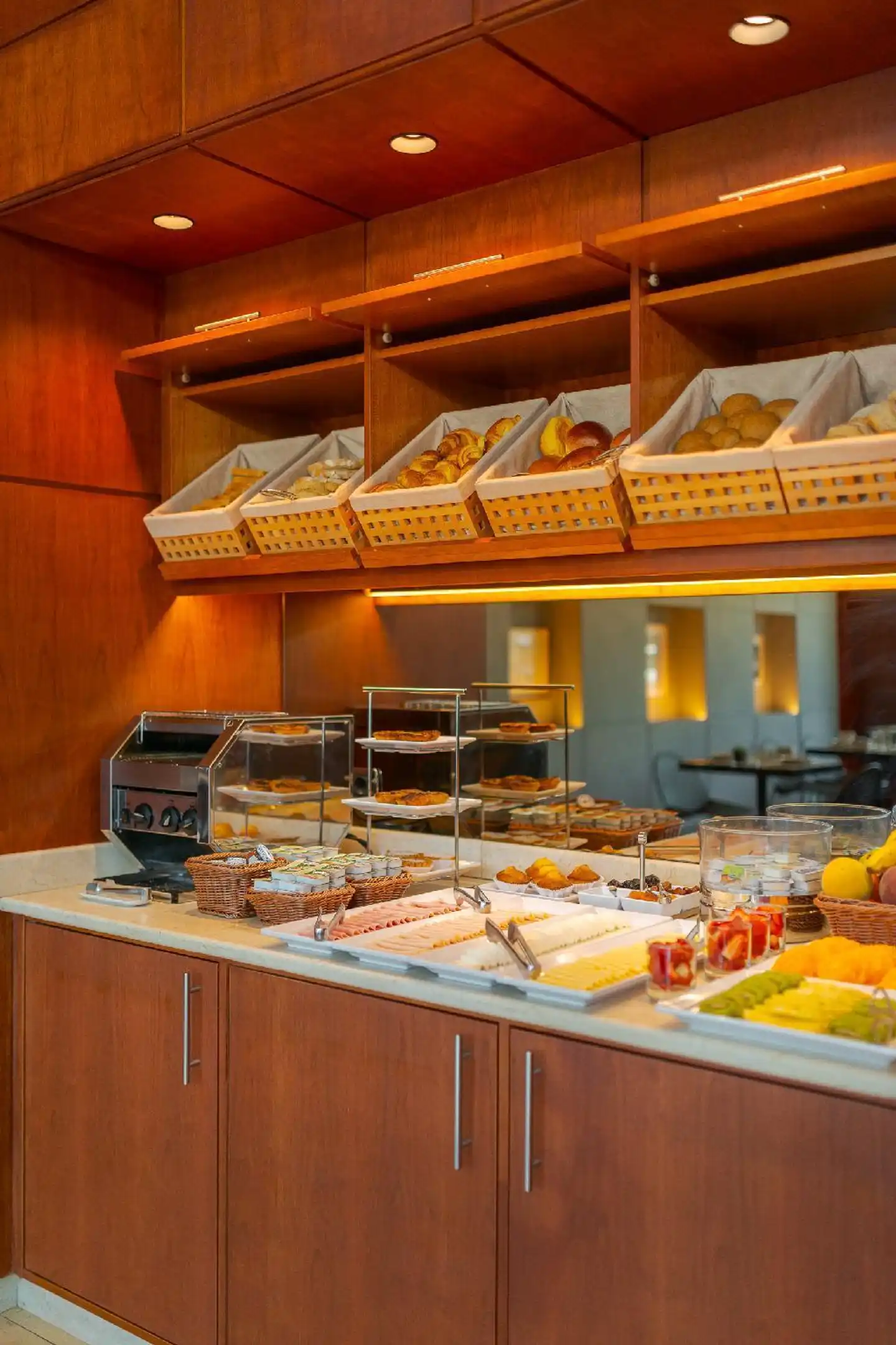 Dom Carlos Liberty Restaurant