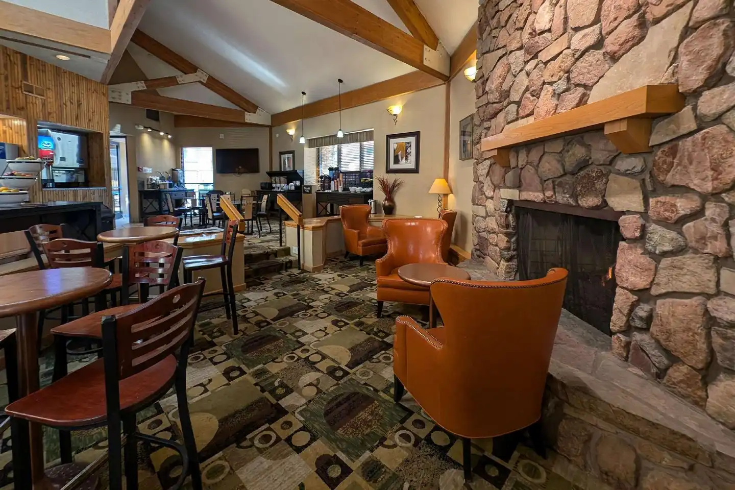 Comfort Inn Near Vail Beaver Creek Lobby