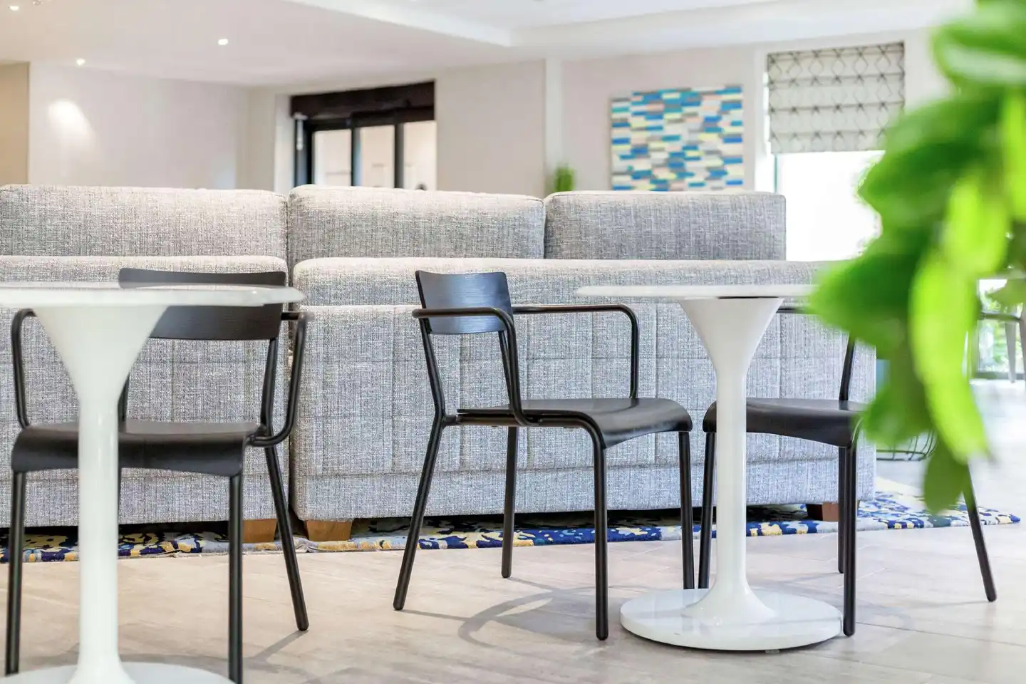 DoubleTree by Hilton Hotel Austin - University Area Lobby