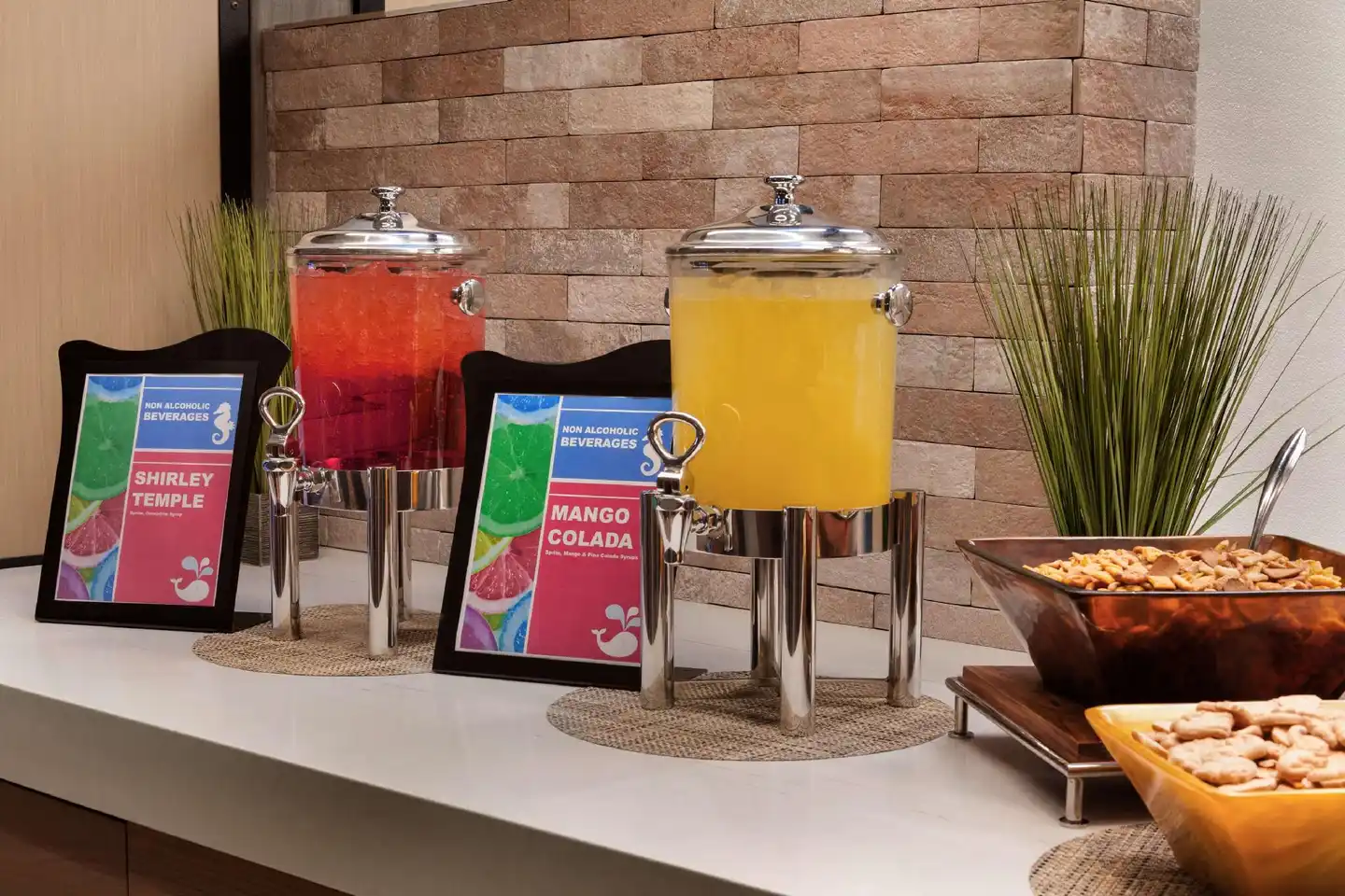 Embassy Suites by Hilton Monterey Bay Seaside Sport und Entertainment