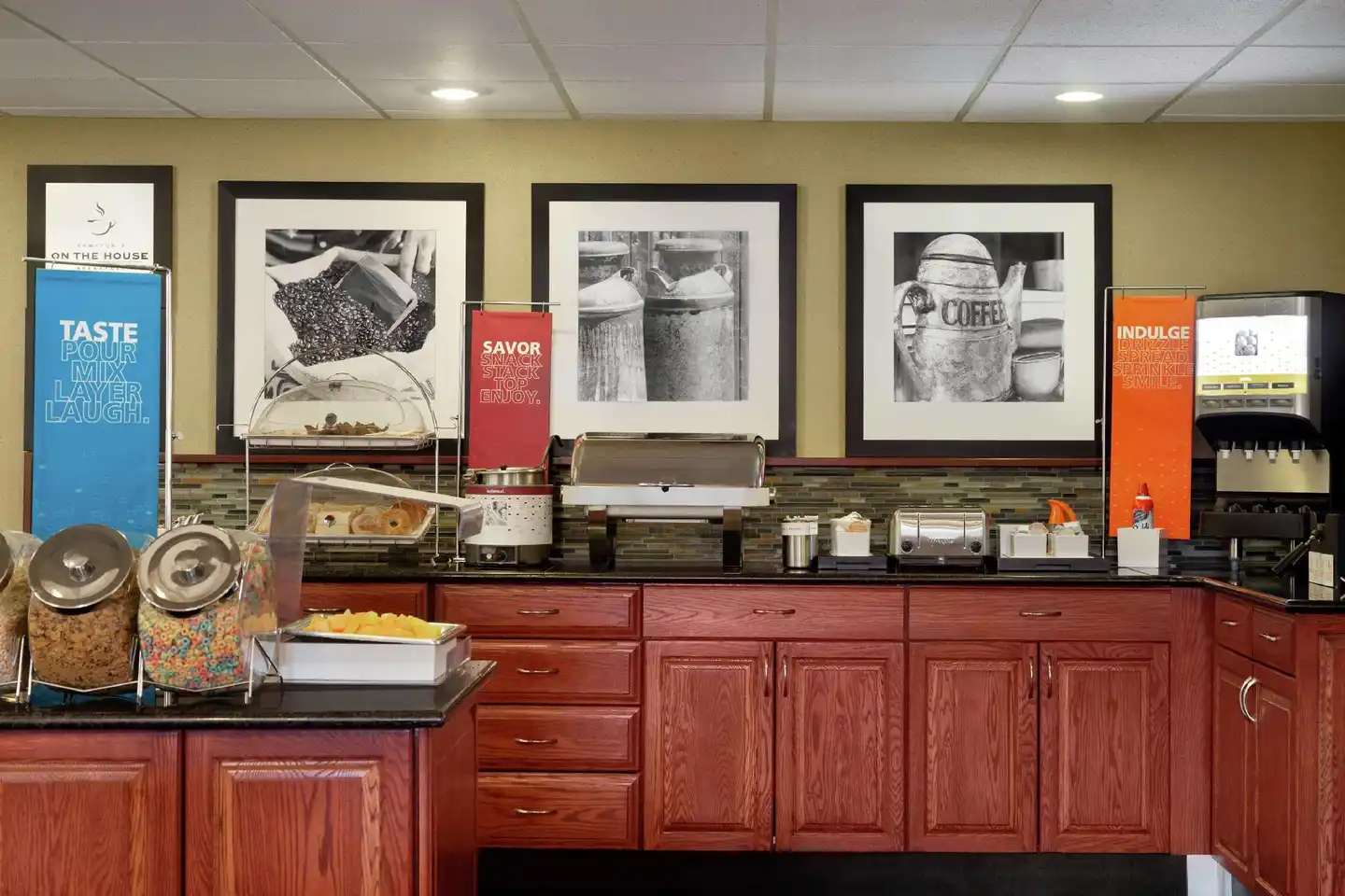 Hampton Inn Sedona Lobby
