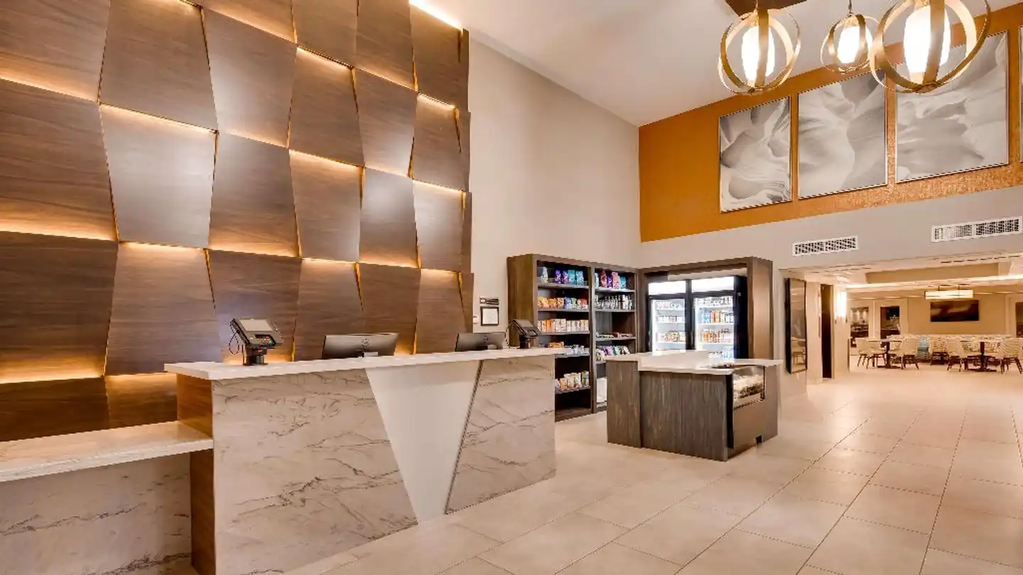 Aiden by Best Western @ Scottsdale North Lobby