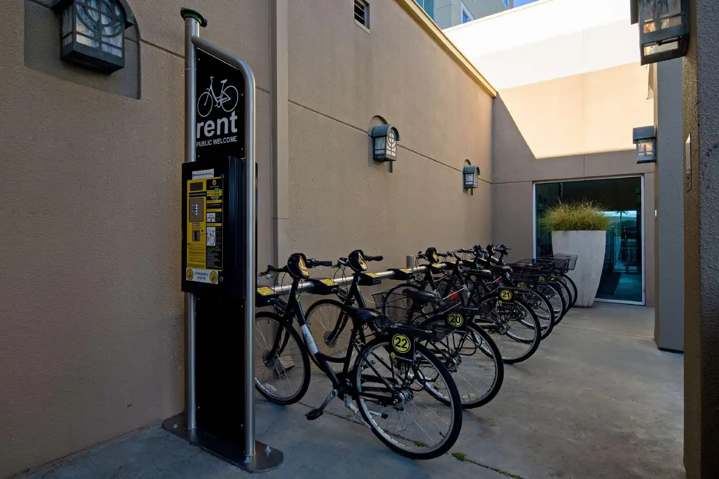 Embassy Suites by Hilton Monterey Bay Seaside Sport und Entertainment