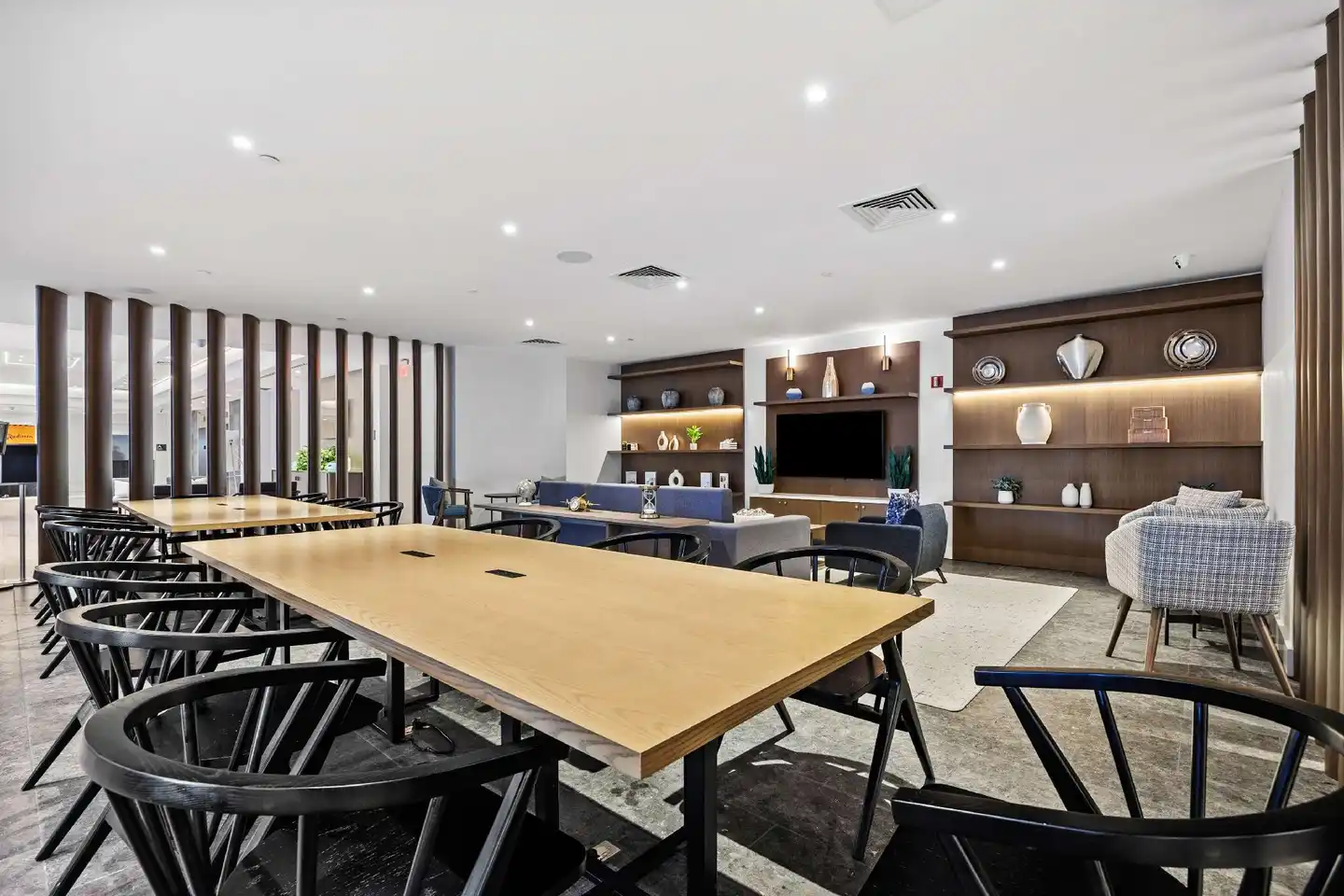 DoubleTree by Hilton New York JFK Airport Sport und Entertainment