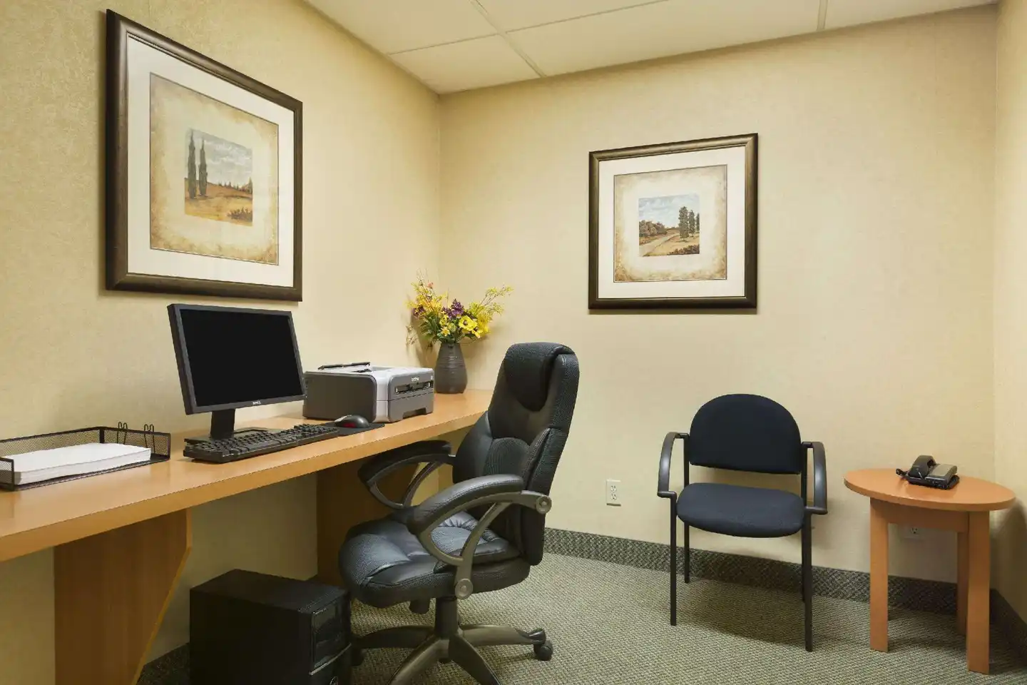 Days Inn by Wyndham Orillia Lobby