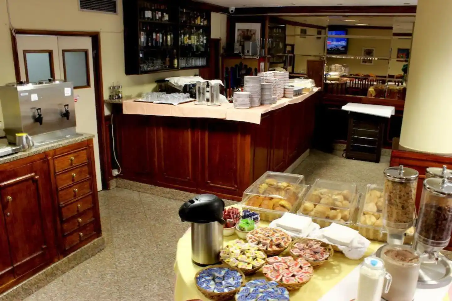Excelsior Restaurant