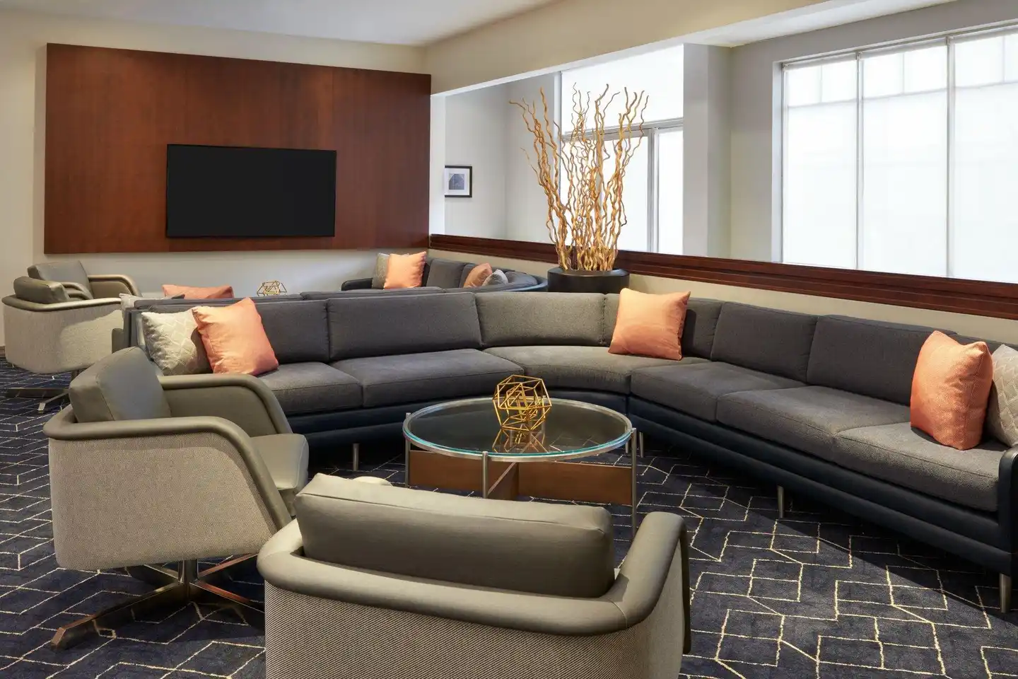 Courtyard by Marriott Ottawa Downtown Lobby