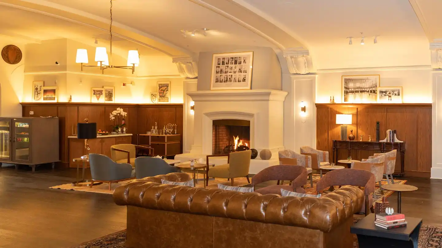 Harbor Court Hotel Lobby