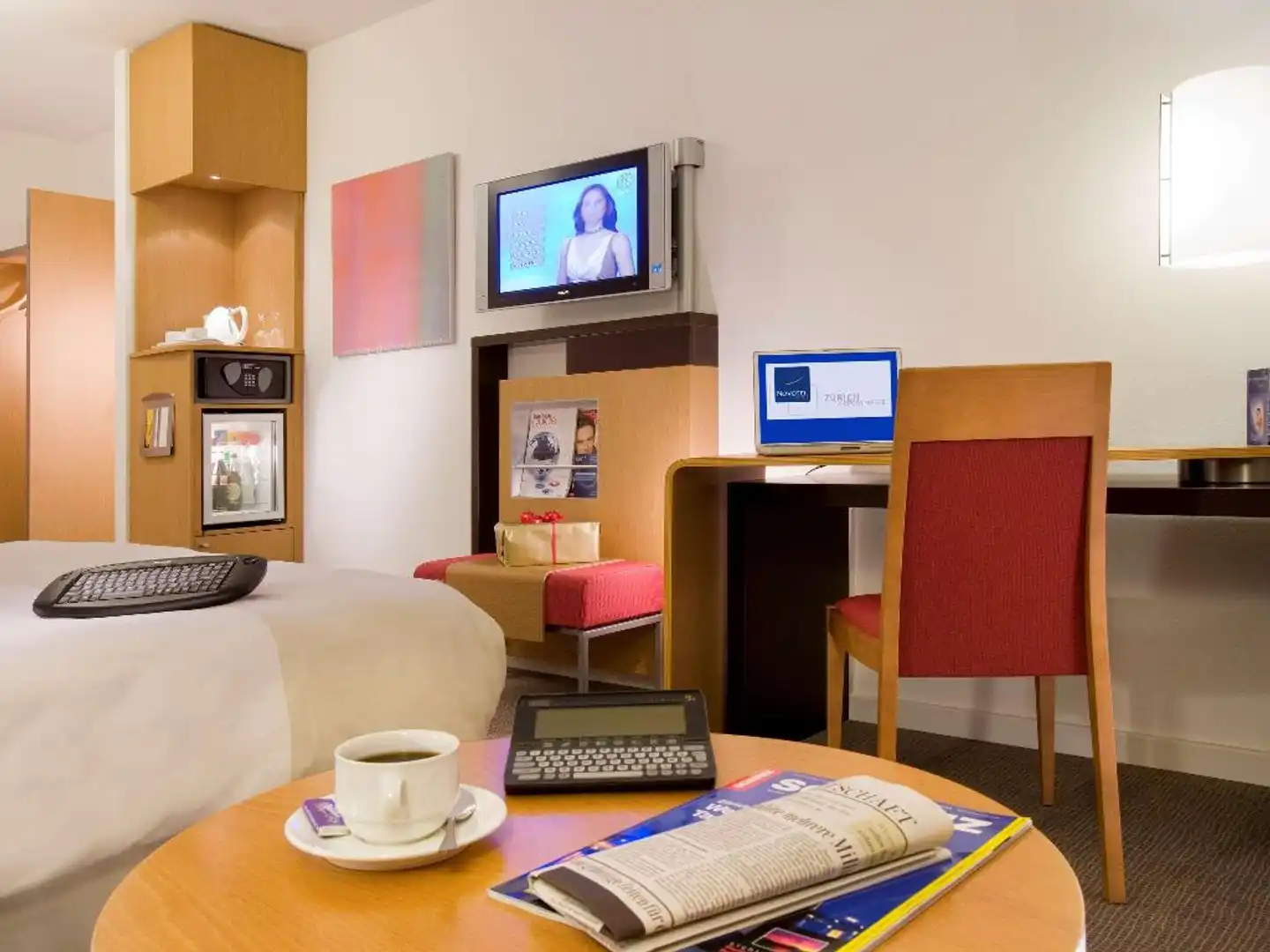 Novotel Zurich Airport Messe Hotel Wohnbeispiel