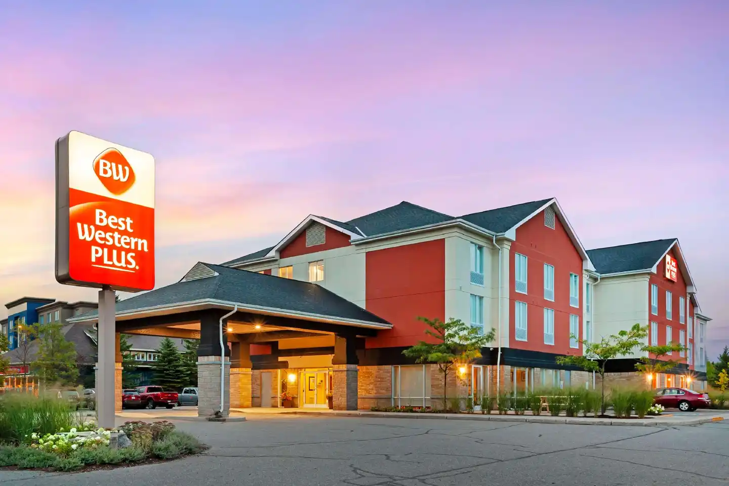 Best Western Plus Muskoka Inn Aussenansicht