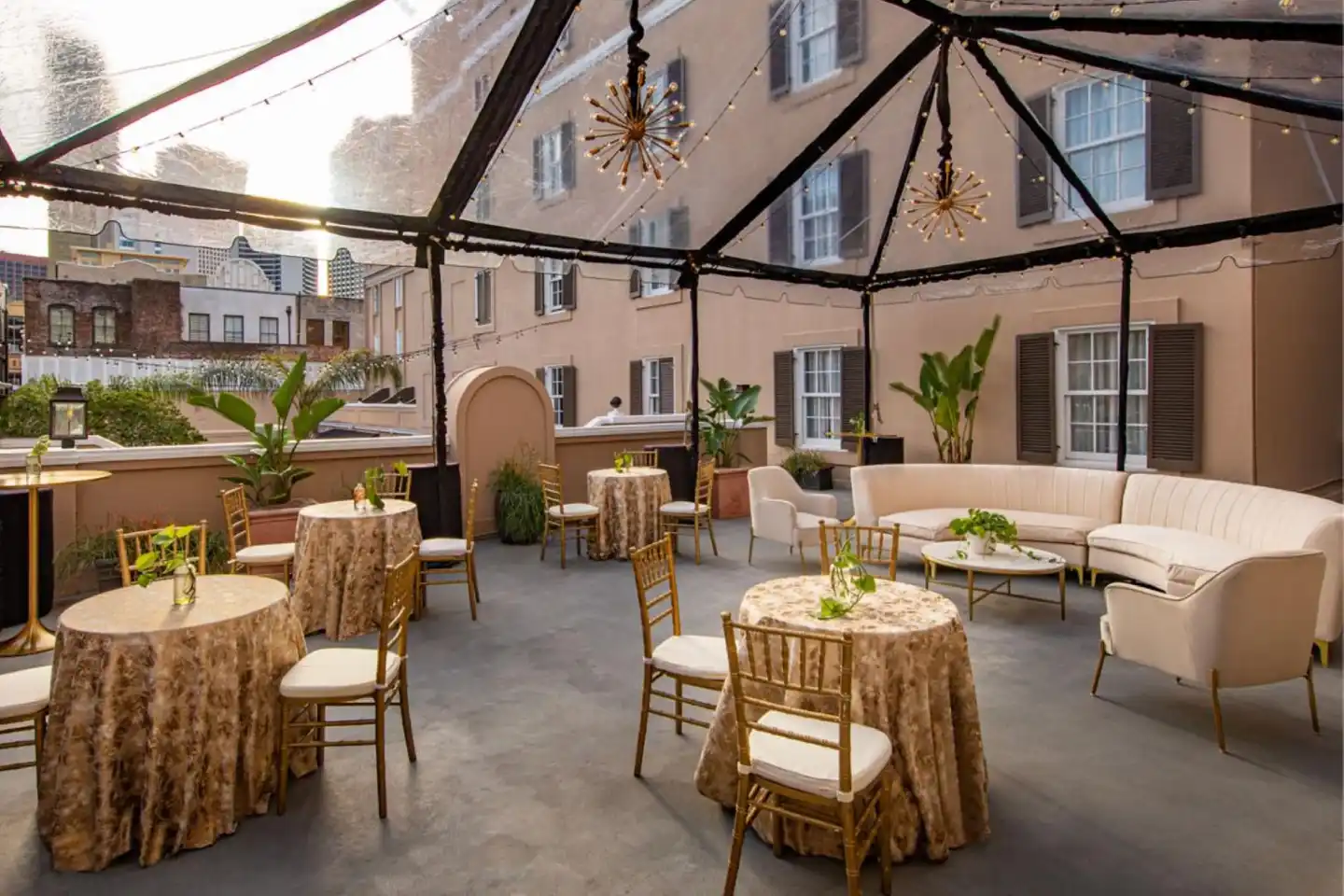 Hotel de la Poste - French Quarter, A Renaissance Hotel Lobby
